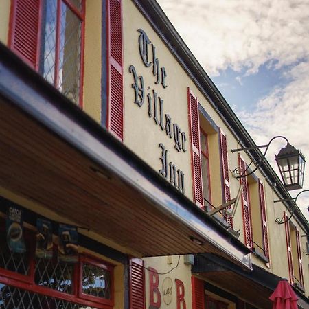 The Village Inn Bohola Esterno foto