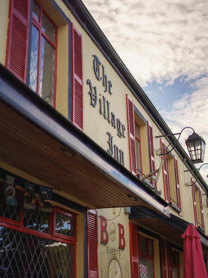 The Village Inn Bohola Esterno foto